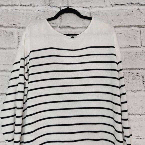 Cabi Knitted Button Up Striped Turnabout Cardigan Sweater White Size Medium 6164 - Picture 8 of 13